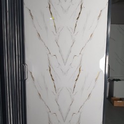 Placă Marmură Ușoară Golden Eye 244/122 cm